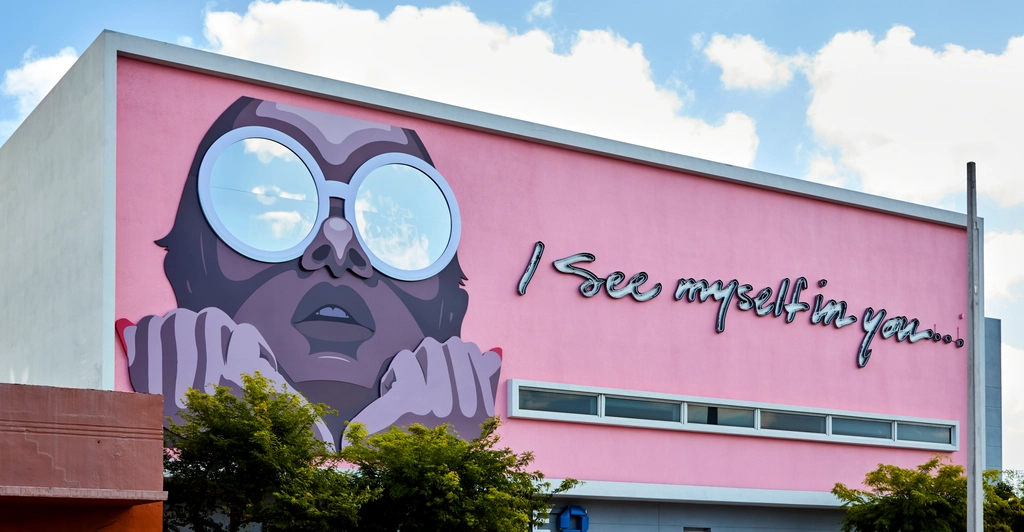 Monumental 'I See Myself You'