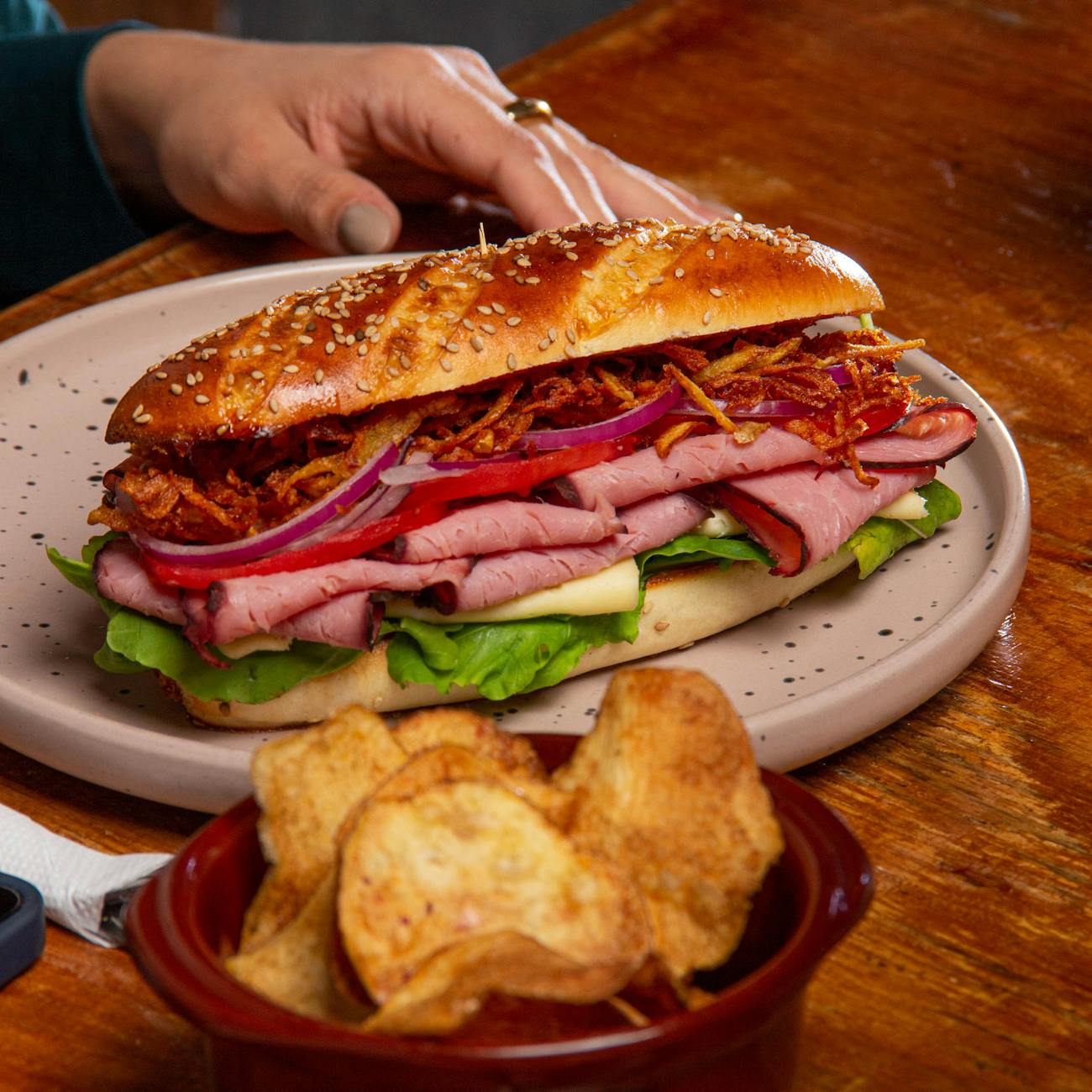 sandwich on plate